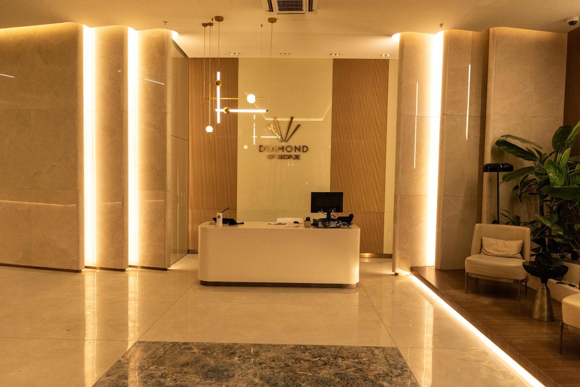 Lux Apartment Diamond-Limak Center Σκόπια Εξωτερικό φωτογραφία